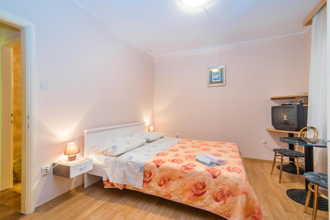 Apartment Vilma Фунтана Екстер'єр фото